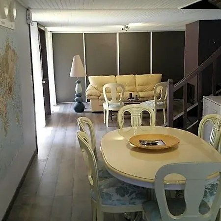 Nocleg ze śniadaniem Le Relais 3*