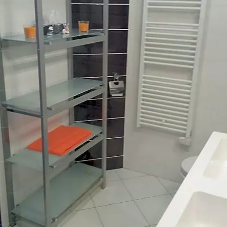 Nocleg ze śniadaniem Le Relais 3*