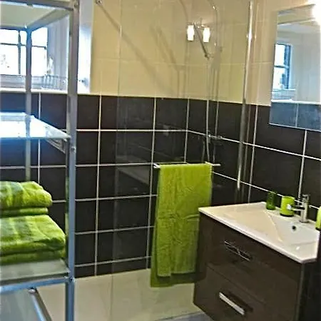 Le Relais Nocleg ze śniadaniem 3*